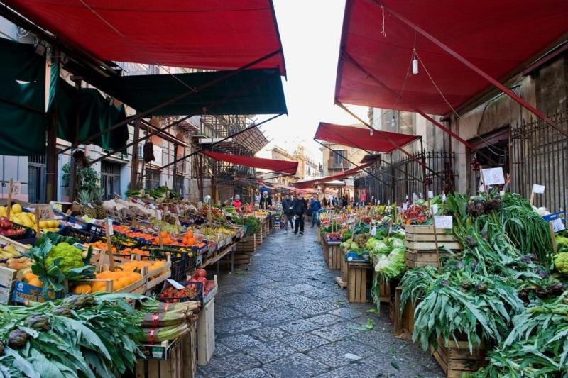 Room Holiday "Al Centro Storico" Palermo Dış mekan fotoğraf